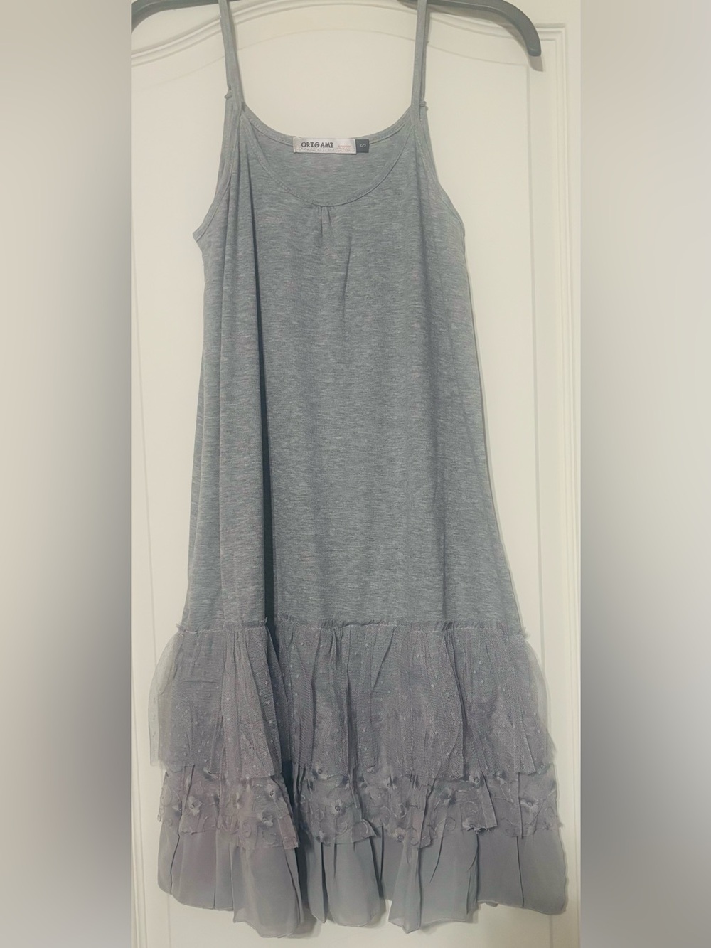 🌴🌴🌴Origami Gray Sleeveless Tulle Hem Dress- Women's